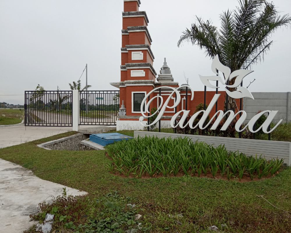 asmurcom's tweet photo. Artikel fresh from oven: Untung rugi membeli rumah Cluster Padma Citra Maja Raya
https://t.co/LLZrqBaGj0
#SobatBlogger #bloggercrony @bloggercrony @sobatBlogger
#BPerempuan
#BPNetwork
#BloggerPerempuan https://t.co/vcCn269z9a