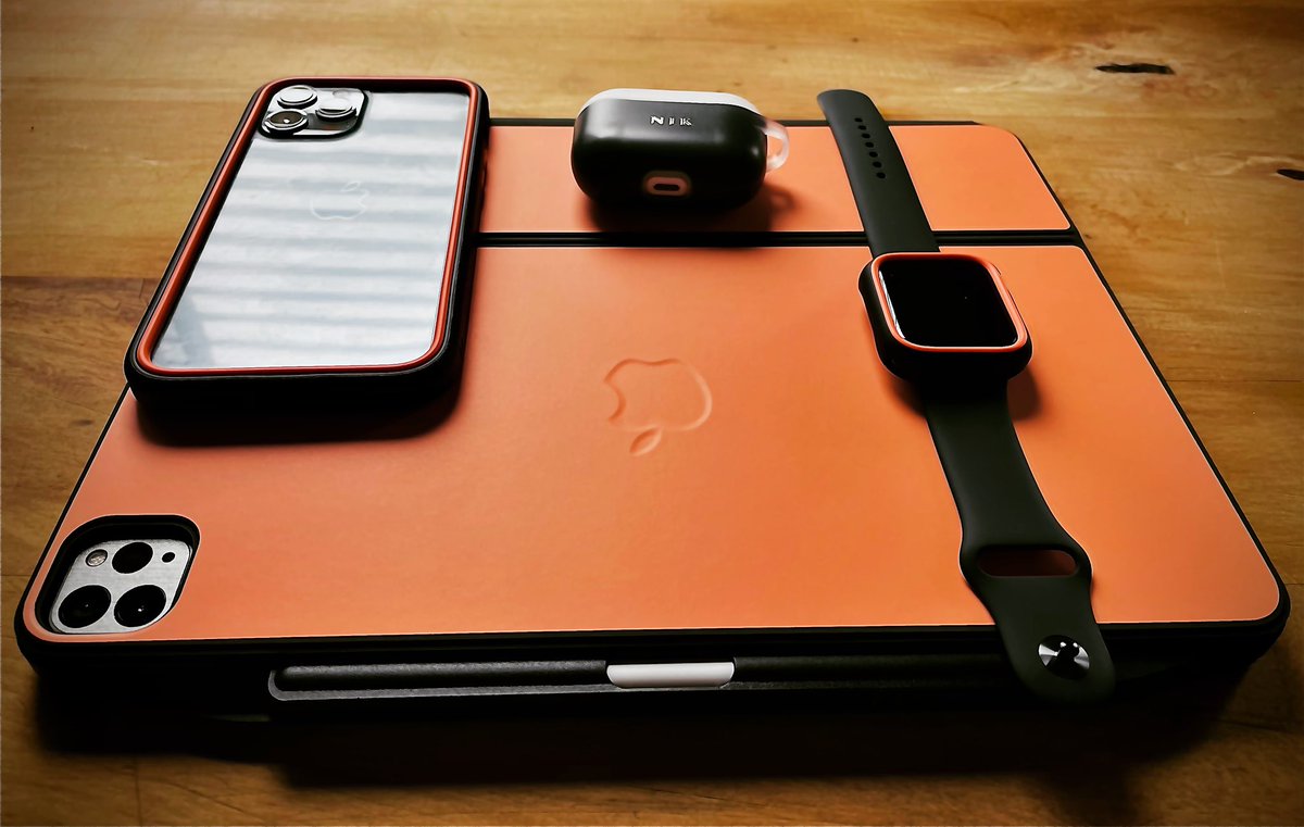 nikumrao27's tweet photo. I am relatively a new Apple user. Bought a macbook 1 year ago and since then I got the iPhone, iPad, Watch and airpods pro. Now i am loving the apple ecosystem bcs everthing super smooth and seemless. #apple #applecosystem #ipadpro2020 #iPhone12ProMax #AirPodsPro #iwatch https://t.co/OPdgSteJmD