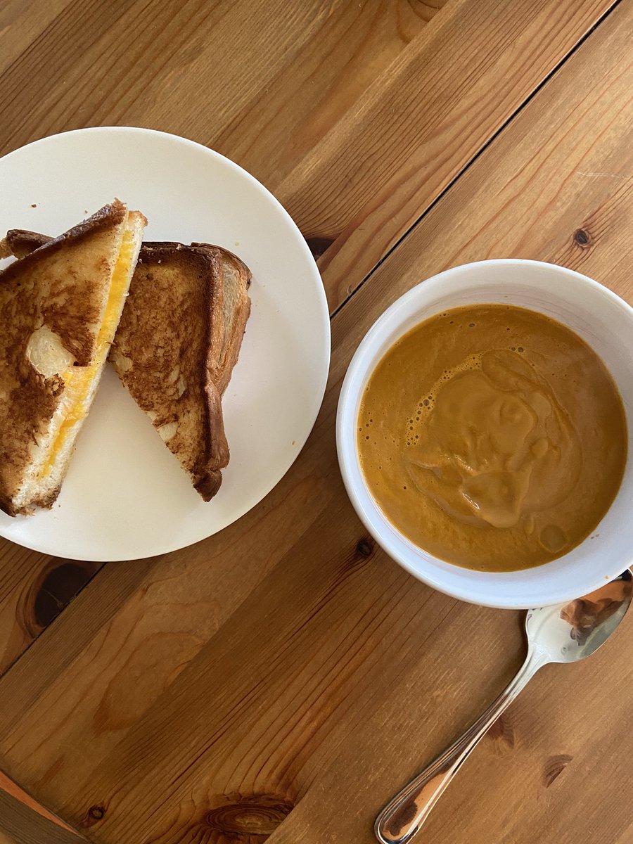 Tomato soup with grilled cheese