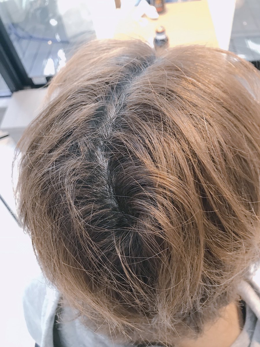 Daiki ブリーチ専門美容師 インナーのムラ修正後にブラウンカラー 美容師 美容室 美容院 ヘアカラー ブリーチ ブリーチカラー ハイトーン ハイトーンカラー ブラウンカラー 茶髪 ホワイトカラーー ブリーチ1回 ブリーチ2回 東京 原宿 渋谷