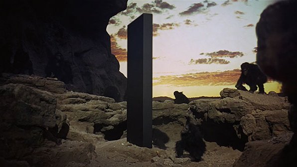 screentime's tweet photo. A mysterious Monolith has been discovered deep in the Utah desert 👽 

(via @CNN) https://t.co/KqgGFUnEha