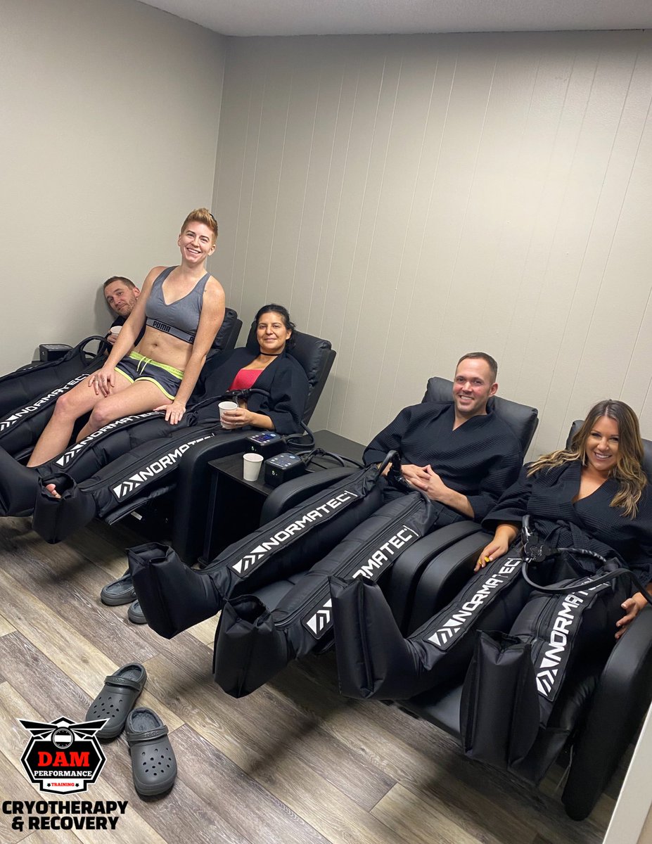 DamPerformance's tweet photo. Book your group recovery party with your friends/family today. Rent out our space for 2hrs for your group. Call (253)317-1064 for details
•
•
#damperformance #damperformancecryo https://t.co/9HPgW8n4mI