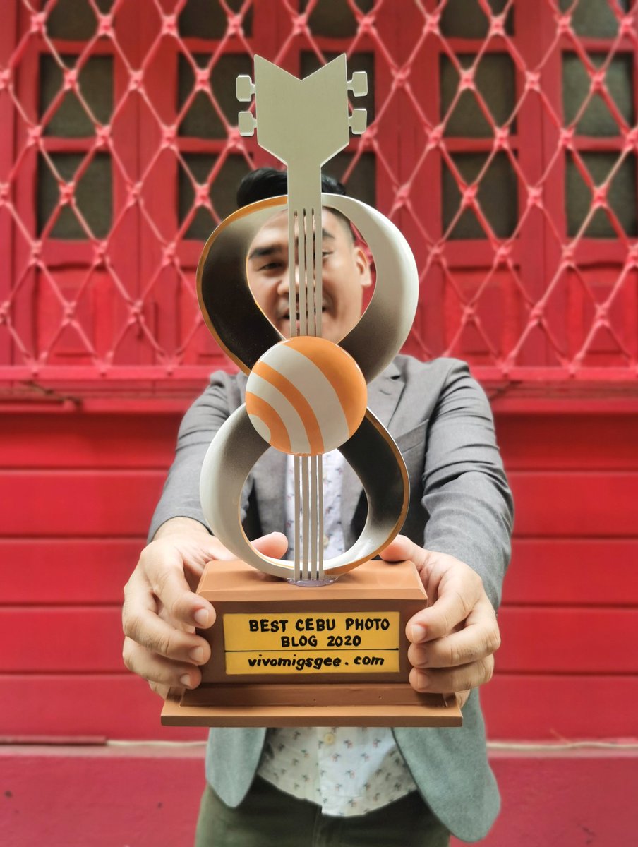 VivoMigsGee's tweet photo. "Nana Korobi, Ya Oki" --- a Japanese proverb which roughly translates to "Fall down seven times, stand up eight.."
Lost 3 times, won the 4th one (when it matters most). Dressing up as one of the #TopCebuBloggers with my #BCBA2020 trophy. Thanks for this recognition @bcbawards https://t.co/Dgz90x1DCw