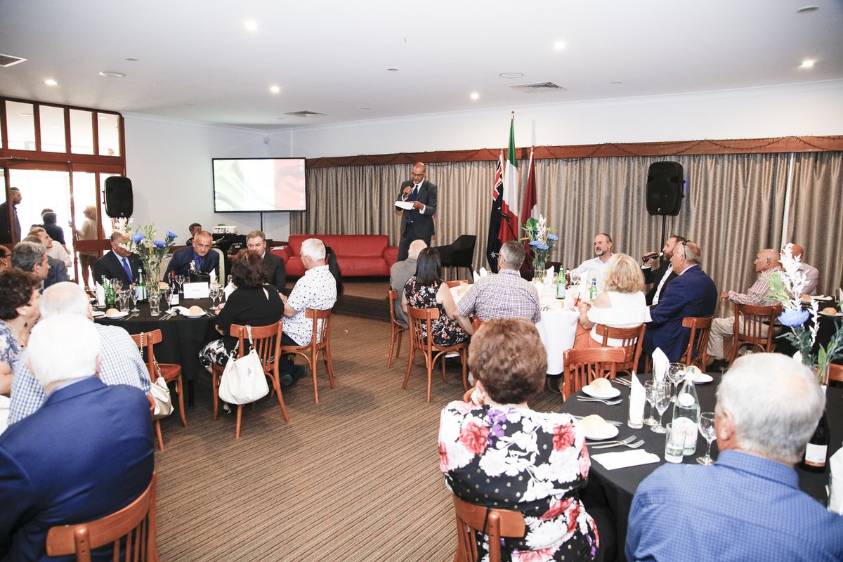 ItalyinBrisbane's tweet photo. E' partito dall' #Abruzzo il  Giro d' Italia through  Queensland 
https://t.co/aYCfYqx2ge
#Tour of #Italy through #Queensland. 1st #stage Abruzzo
https://t.co/wEgPmOjXcb
#turismodelleradici #ItalianTaste
@FranTardioli @LuigiVignali @ComQld @italia_aus https://t.co/4PeMfChoyQ