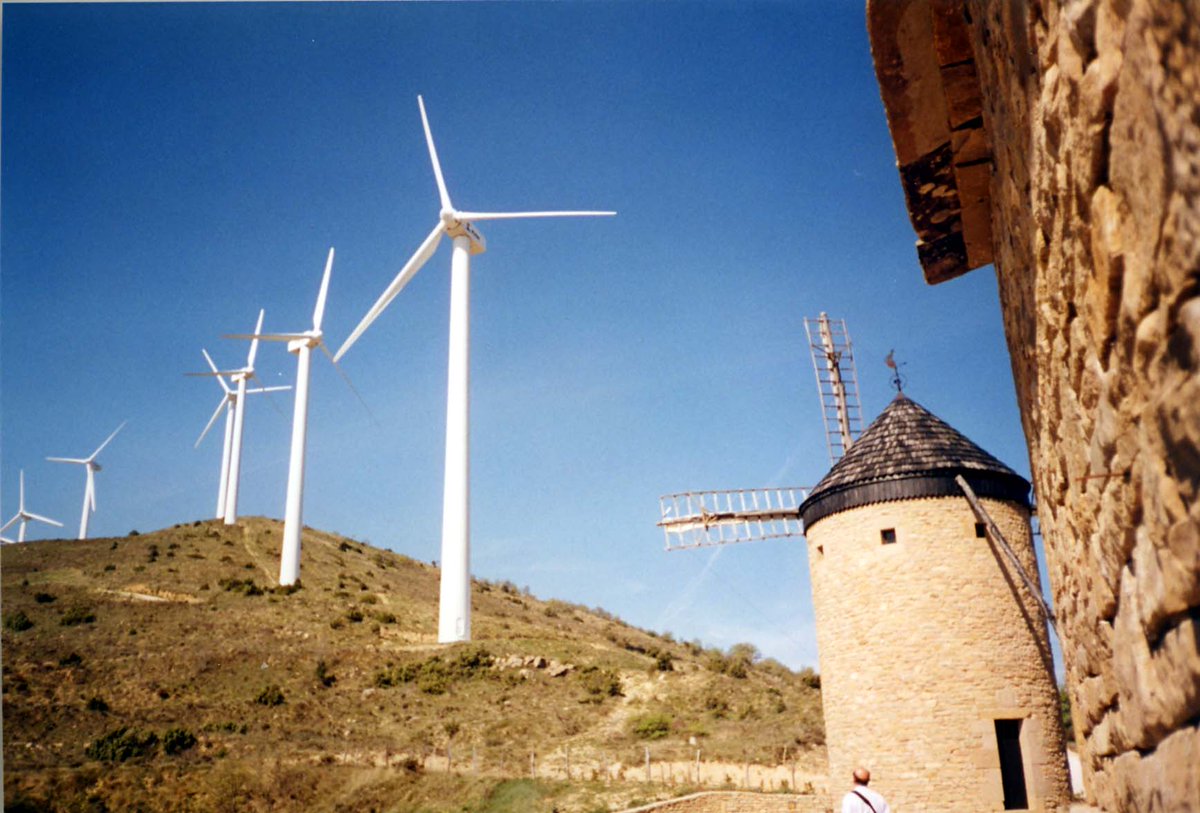 f_renouvelables's tweet photo. [#TransitionEnergétique] Lettre ouverte à @EmmanuelMacron  « Monsieur le Président, l’#éolien est un atout essentiel pour notre transition écologique » #EnR #Greendeal #avenir #environnement #écologie 

📣 https://t.co/P5h4miqu3D https://t.co/Bm7xyh8KWy