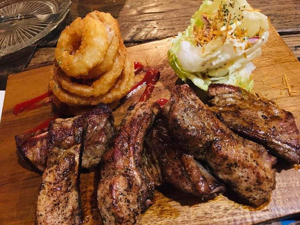 肉汁醤油ポークソテー
スペアリブに変えてみました‼️是非パワーつけに来てください🎵
大人気ですよ
#ダイニングキッチン #music #restaurant #bar #diningbar #レストラン #バー #ダイニングバー #横浜カフェ #鶴屋町 #musicbar #横浜 #homemade #自家製 #artbar https://t.co/V4sKamTX4B