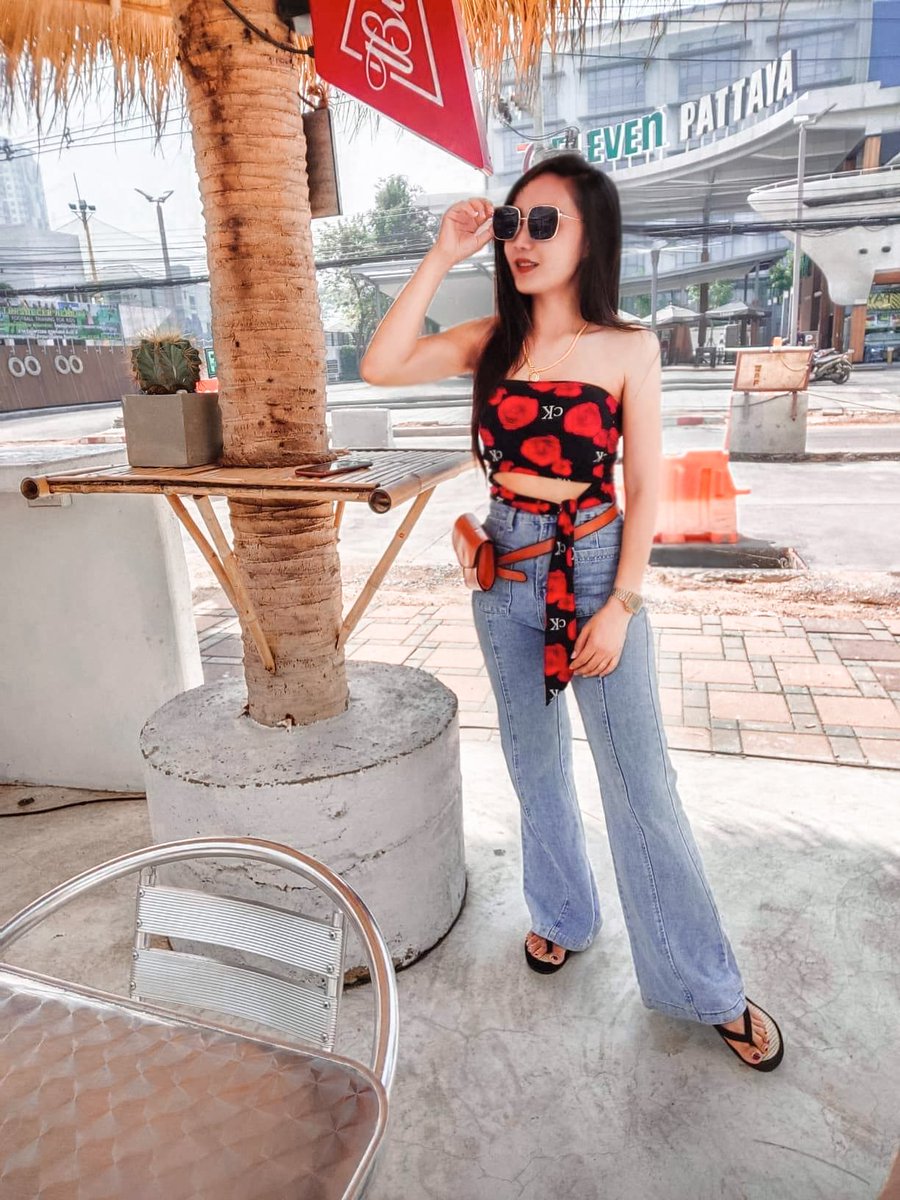 pangpondkd's tweet photo. เป็นคนหน้าร้าย เเต่ถ้าถามว่าปากหวานมั้ย บอกเลยว่าหมา 🥰😝🤪🤣

#อดิเรก #พัทยา 
#มุขเสี่ยว
#มุกเสี่ยว
#แคปชั่นอ่อย #แคปชั่นกวนตีน #แคปชั่น #แคปชั่นโดนๆ #แคปชั่นเด็ดๆ #แคปชั่นน่ารัก #แคปชั่นกวนๆ #แคปชั่นเด็ด https://t.co/BsQdFUqKnE