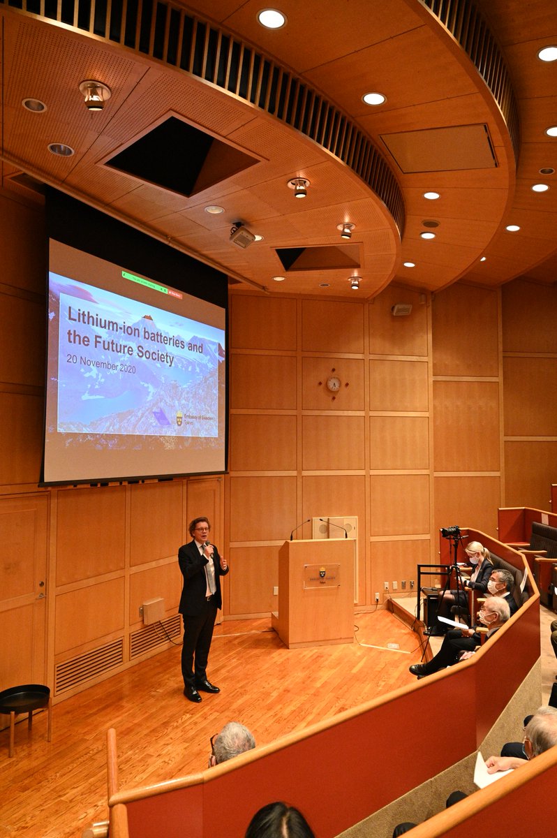 スウェーデン大使館 على تويتر 先週 ノーベル化学賞受賞者で旭化成名誉フェローの吉野彰教授のシンポジウム Lithium Ion Batteries And The Future Society を開催 スウェーデンからnorthvolt社のceo Peter Carlsson氏も参加し 環境対策に貢献する蓄電池の研究