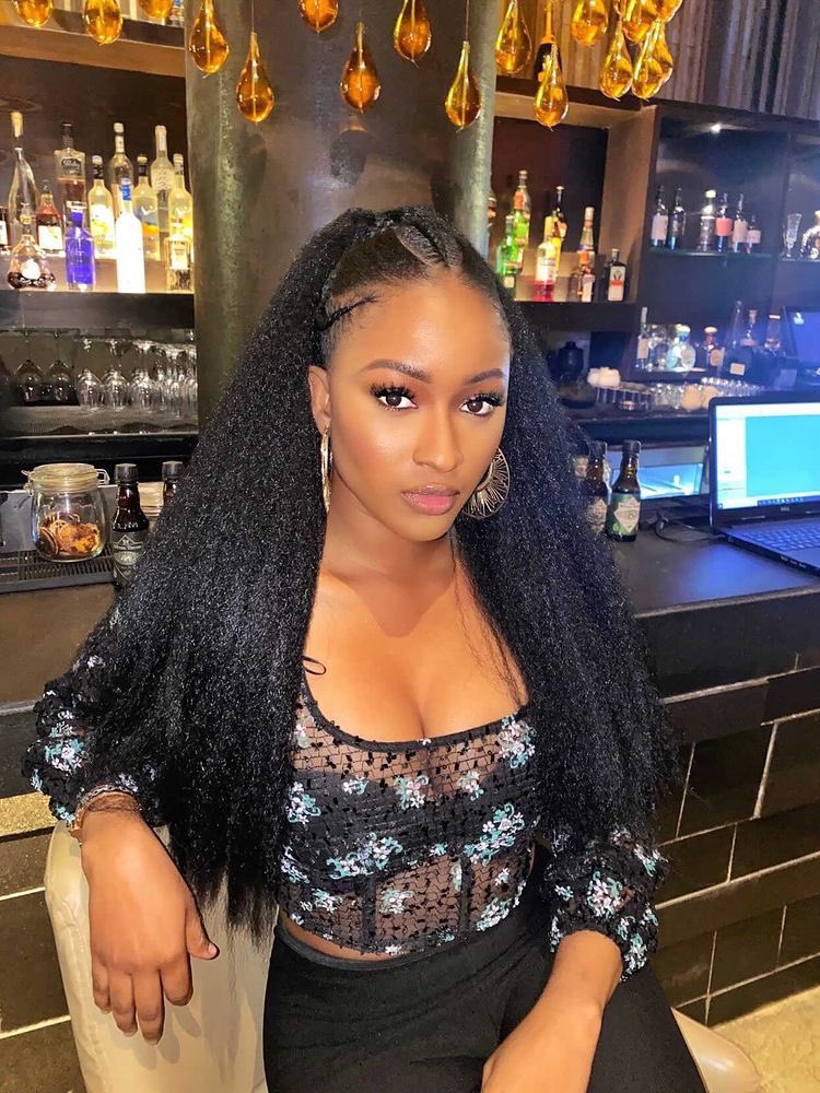 Let your confidence shine, pretty girl ✨ ☺️☺️
Hair from <a href="/darling_nigeria/">DarlingNigeria</a> 
Use my voucher code ”KOXDARLING” for discounts☺️☺️☺️
#FindYourbeautiful #DarlingNigeria