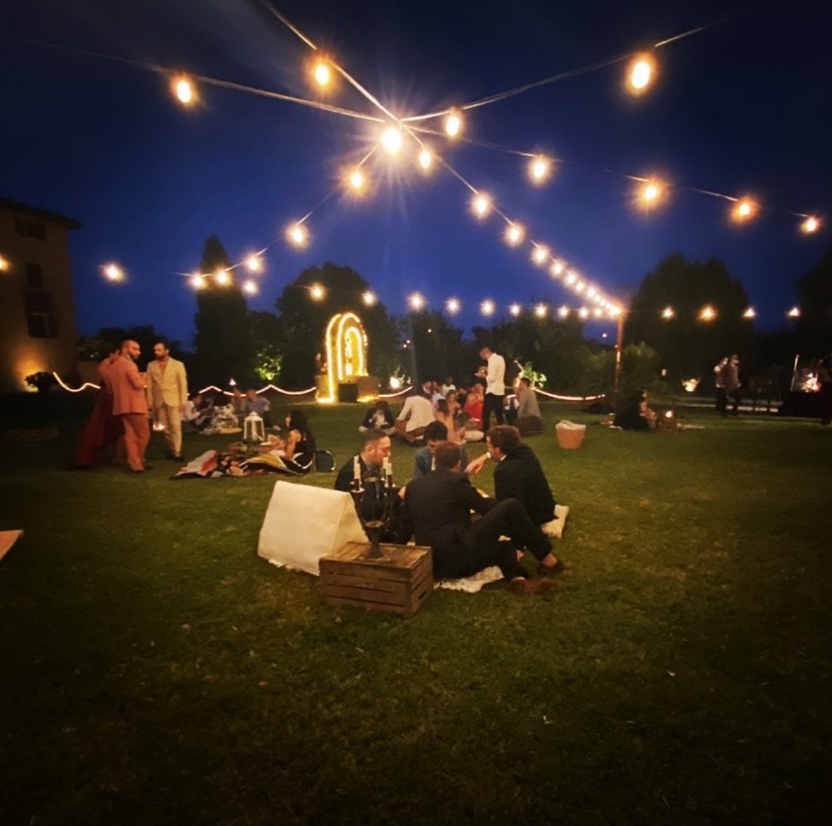 PBiscie's tweet photo. Classy wedding served like a gourmet pic-nic!

#classy #luxurywedding #WEDDINGPHOTOGRAPHY #wedding #picnicgourmet #gourmet #weddingideas #weddinglocation #palazzodellebiscie #molinella #bologna #italy #italia #matrimonio #italianwedding #atmosphere #elegant #style #fun #amazing https://t.co/w9WAesNk9N