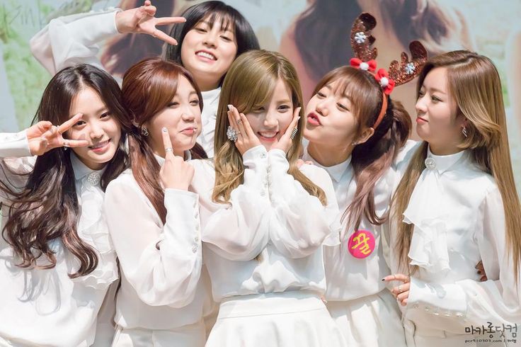 pink_panda0701's tweet image. Happy 6th anniversary to the song that made me got into Apink ♥️ The chorus, the bridge, the fanchant💯💯  Hopefully one day I will get to do fanchant when Apink performing live in front of me🤧🤧

#6YearsWithLUV