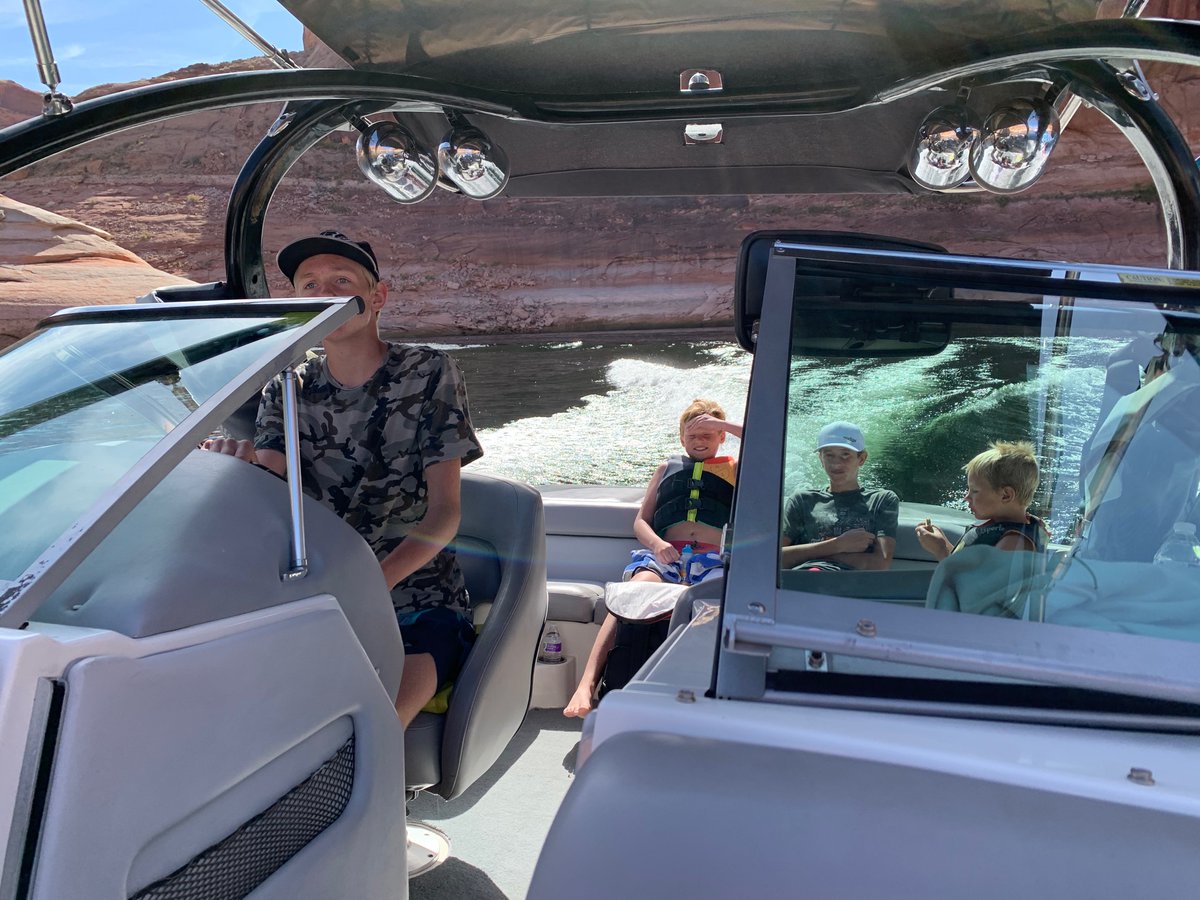 vburgh's tweet image. Utah is an amazing place. I’m grateful for all the fun things we got to do this summer in Utah. #givethanks