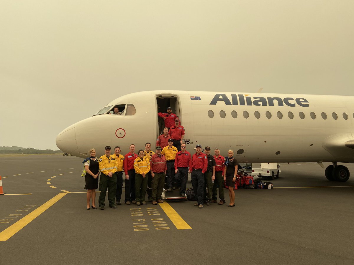 fireminded's tweet photo. @rscottjones @publiclandlvr In Jan, I was with 20 #firemanagement IMT members on the first @ciffc deployment to assist @NSWRFS on the #blacksummer #bushfires in Aus ๐ฆ๐บ. I saw amazing #fireprone landscapes burn as they had never before. The people were a testament to resilience #climatechange #COVID19 https://t.co/3M5Vxq2B8f