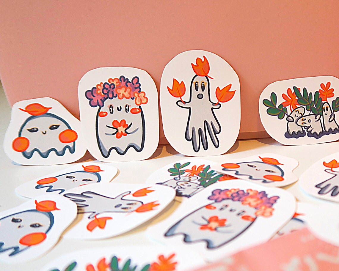 faeviolin's tweet photo. Hi there!
I am a tiny artist with some new gingerbread &amp; positivity stickers for sale, &amp; a 10% off bundle option.
https://t.co/HWlwL3CmFE
If you like cute things &amp; need lil gifties, please give my store a look, and/or share! Handmade with love! #nobodyartistclub #EtsySeller #etsy https://t.co/kNnhNCcBJX