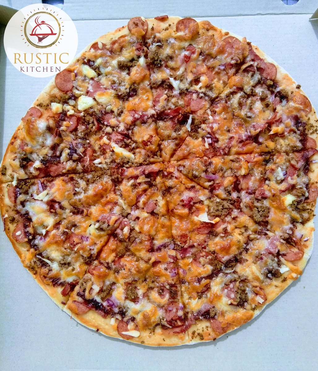 RusticKitchenKe's tweet photo. If the #Pizza π looks this good,
It tastes even better.
Call or text 0724 001565 to order a tasty, meaty, cheesy and stacked #Pizza today.
#RusticPizza π₯
#RusticDelivery ποΈ
#SimpleConvenientHealthy π https://t.co/8lYCf1KVF6