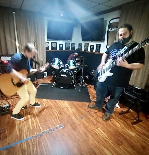 dropthehat's tweet image. Hi

This is Matt &amp;amp; Frank 

&amp;amp; MY name is Jason 

And WE ARE... 

#GIRLSwBOYFRIENDS! 

#GirlsWithBoyfriends are thinking about you right now! 

 #upChill 🌹👻🧚🏻‍♀️🦋