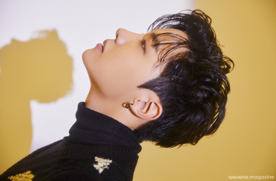 comma_bts's tweet photo. weverse magazine #JHOPE https://t.co/zb8ZhS1KUQ