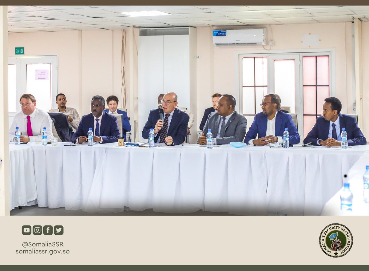 MoIS_SouthwestS's tweet photo. Representatives from the FGS, FMS, Donors &amp; the UN attended the Programme Steering Committee of the Joint Security Sector Governance Programme convened in #Mogadishu to discuss important reforms &amp; the future of the programme #JSSGP. The DG MoIS @DGMYasin is part of the meeting. https://t.co/2mdyOCweTO