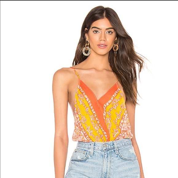 MicaelaCain2's tweet photo. So good I had to share! Check out all the items I'm loving on @Poshmarkapp #poshmark #fashion #style #shopmycloset #piampiani #freepeople #timberland: https://t.co/kazoqofPbH https://t.co/qMgADvdnfO