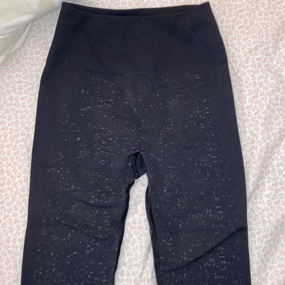 ThomasA18767452's tweet photo. So good I had to share! Check out all the items I'm loving on @Poshmarkapp #poshmark #fashion #style #shopmycloset #alexanderwang #slny #lululemonathletica: https://t.co/69MFmoESdl https://t.co/OhPwZtzshu