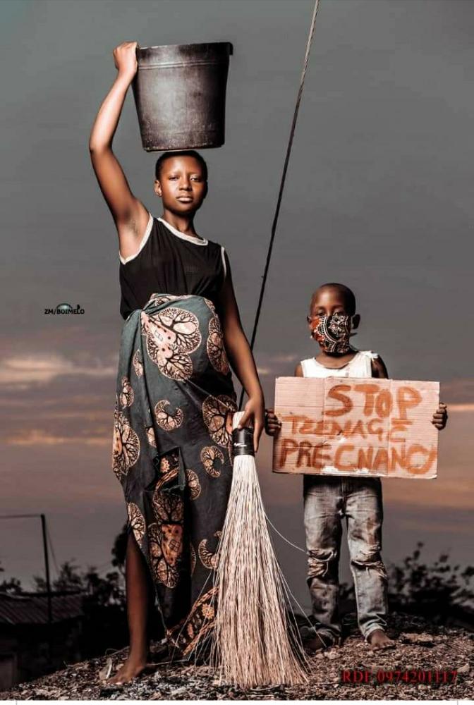 The lady you see is in her 20s. Her children are not likely to die before 1year as it is usually with babies born to teenage mothers. So girls out there, save lives by saying NO to child marriage. #AYM2020
#endchildmarriage 
#ENDCHILDMARRIAGEFORABETTERAFRICA <a href="/eddie_addai/">Edward Addai</a> @maprude