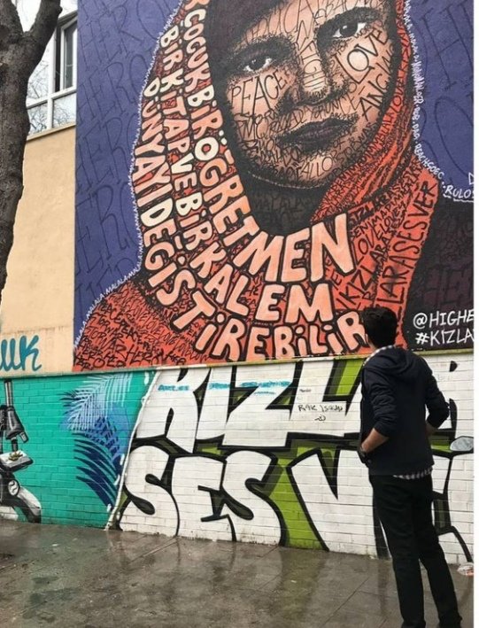 keplerinkanunu's tweet photo. Bir öğretmen bir kitap ve bir kalem Dünyayı değiştirebilir😊24 Kasım Öğretmenler Günümüz Kutlu Olsun😊🙏 #24kasımöğretmenlergünü https://t.co/ETvH42yAF8