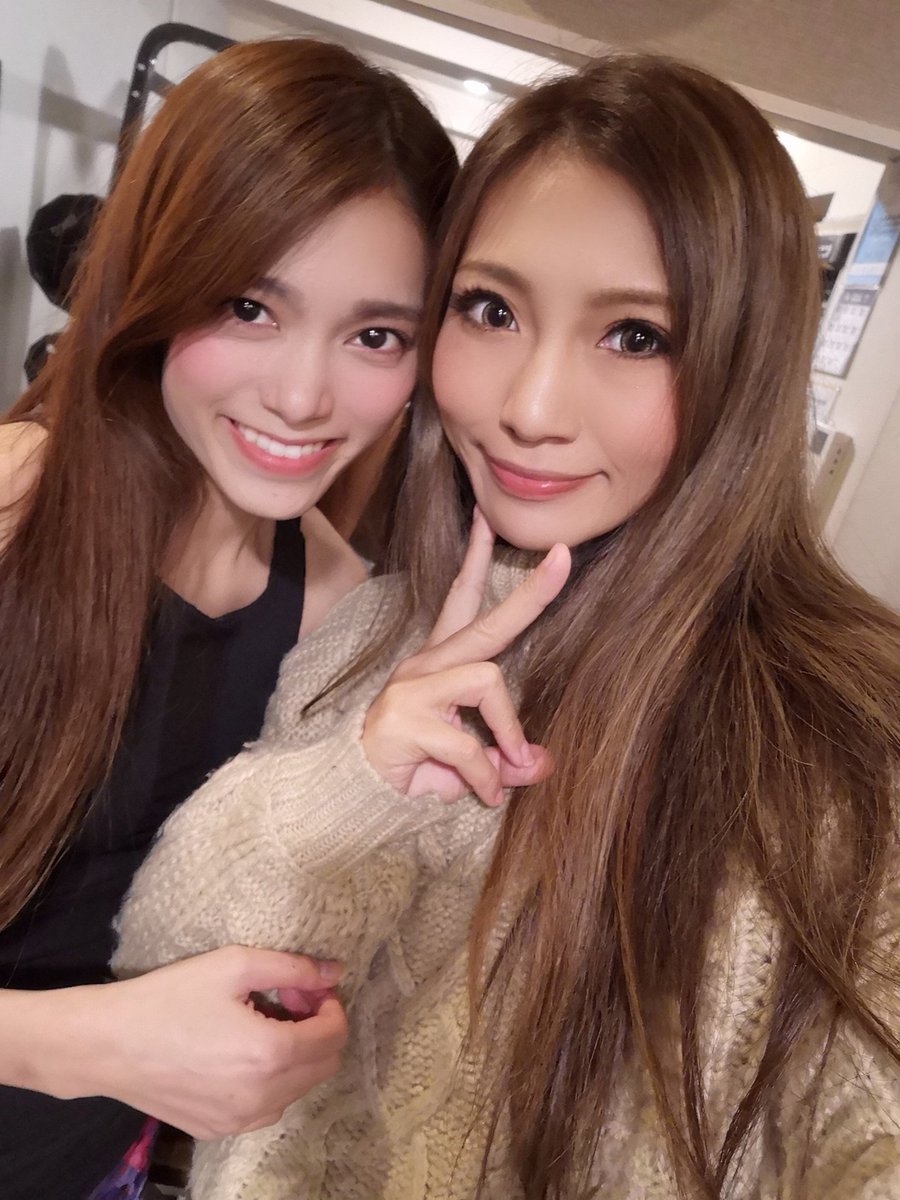 2 23申込受付中東京 久しぶりのまゆたん 毎週ジム来てトレーニング頑張ってるから 産後ダイエット順調だよ ヒップアップして 背中の贅肉とれてきたと喜んでた ずっと可愛くて綺麗なママ最高 いくつになっても変われるし 出産