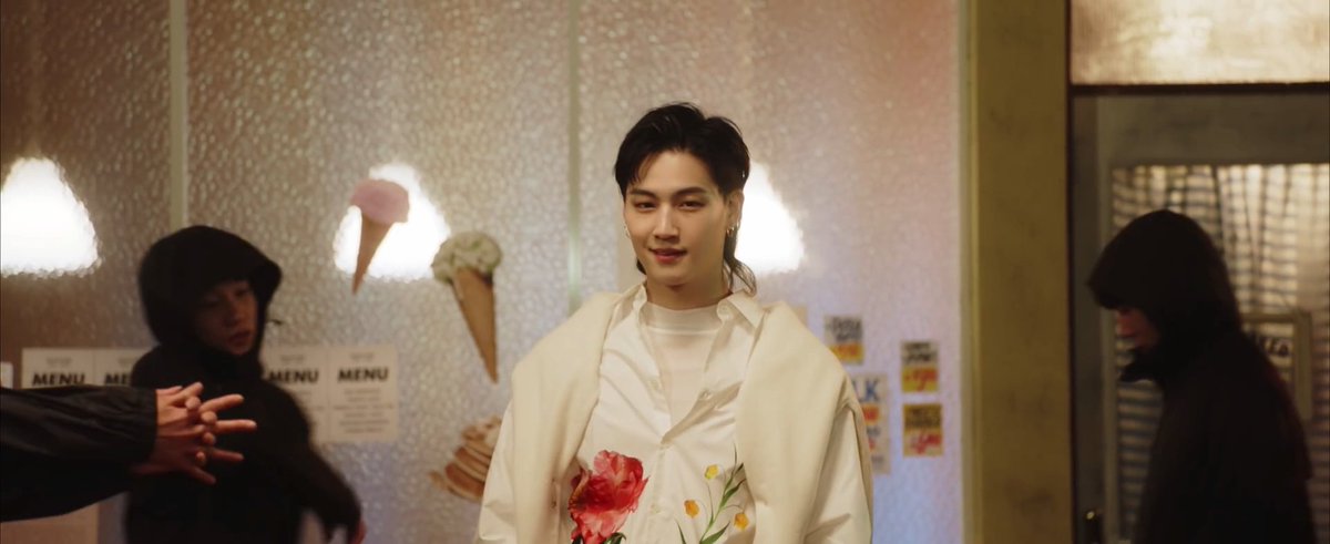 Now entered the Antwerp Diamond Heist in 2003: The leader rented an office space around the Antwerp diamond center and posed as a diamond merchant in order to scout out their target. (I'm guessing it's Jaebeom in the mv? LOL) The preppy look lol.  https://en.wikipedia.org/wiki/Antwerp_diamond_heist