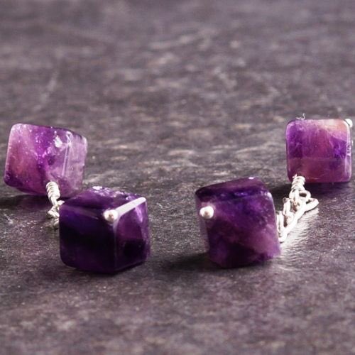 Joolzery's tweet photo. Looking for an ideal birthstone jewellery gift for a #Saggitaurus? Checkout https://t.co/vXt1J1BwNk
#earlybiz #firsttmaster #shopsmallthischristmas #shopindie #londonislovinit #atsocialmedia #87RT #realgemstones #wellness #wellbeing #selfcare #tuesdaymorning #christmasgifts https://t.co/psZ2ZQr5y9