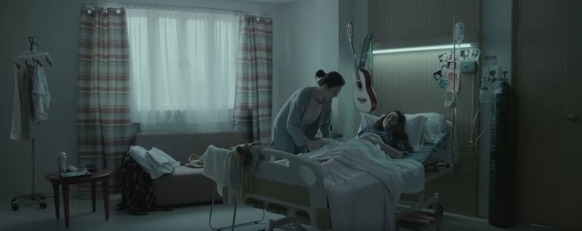 Sunod (2019; dir. Carlo Ledesma)It centers on a woman who& #39;s desperate to find the cure to her daughter& #39;s illness. She takes a job at a call center, only to be haunted by the ghost in it.