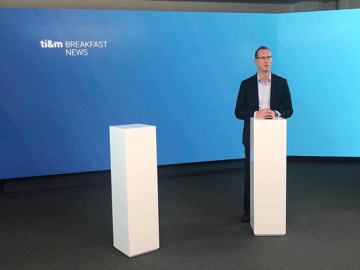 Karsten Burger zeigt am #breakfastnews Hybrid-und Multi-#Cloud: #GoogleAnthos  bietet den grössten Leistungsumfang und ist im Sweetspot zwischen 'Framework' und 'Plattform' Lösungsansatz.