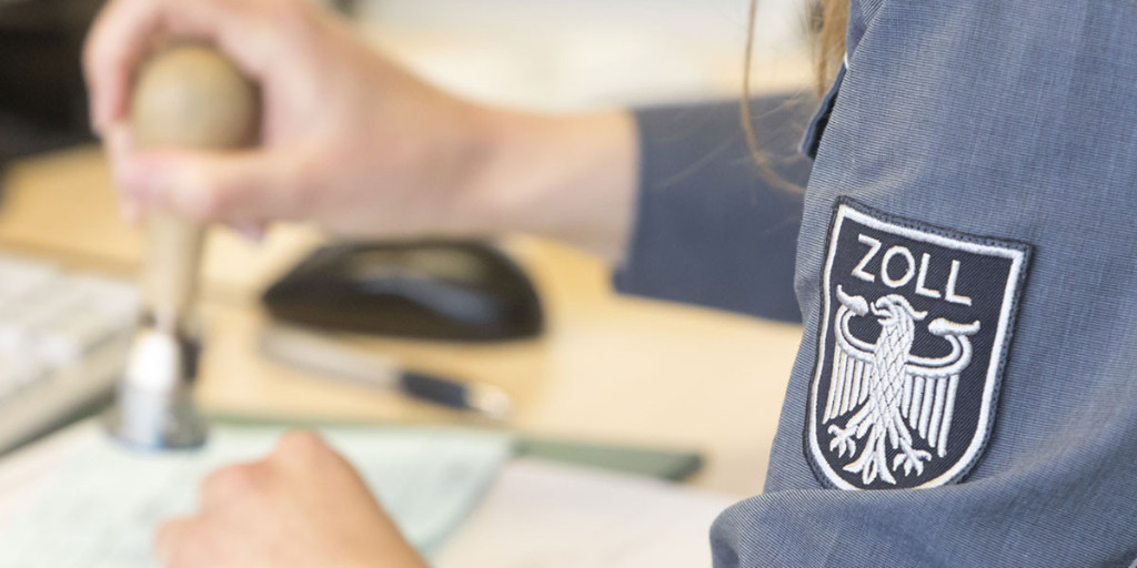 #reinschauen ⭐ du interessierst dich für eine Ausbildung bei der Bundeszollverwaltung? Dann schau rein bei den #Science_days. Dort informiert dich noch bis 29.11. das Hauptzollamt Lörrach über Duales Studium oder Berufsausbildung! ▶️ science-days.digital/hauptzollamt-l…