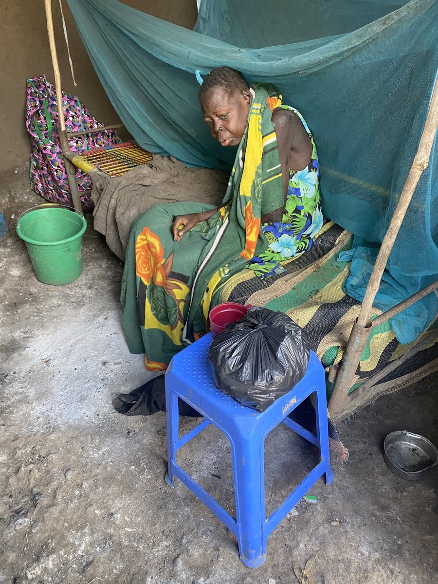 WomenVulnerable's tweet photo. Unfortunately we lost her, the Women Voices Of hope for the  vulnerable is so saddened, by the passing on of our dear sister after the long suffering and our trial to support her medication😭😭
God rest your innocent soul in peace @WomenVulnerable  @akuotsarah1  @SSOT_tweets https://t.co/QZstEdFUvn