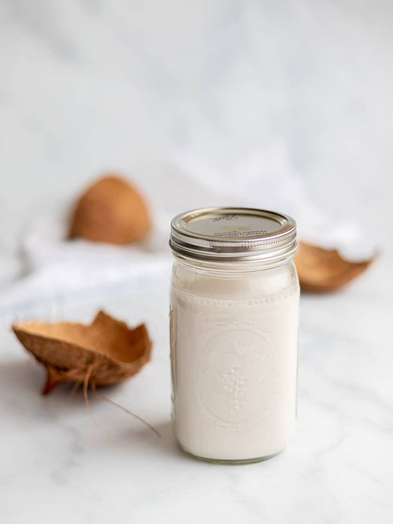 Rawabi2050's tweet photo. كثير تجيني استفسارات لكافيهات تقدم حليب نباتي 🥛🌱
لذلك قررت تكون هالتفريده مخصصة للمهتمين 😍
#كافيهات_الرياض https://t.co/sxLbXe8vRu