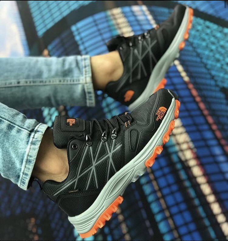 Northe Face 💯
🎁 1 çift 120TL 
🎁 2 çift 200TL +Korgo bedava 
👟 numara Aralığı: 40-44
Sipariş için 05342216473