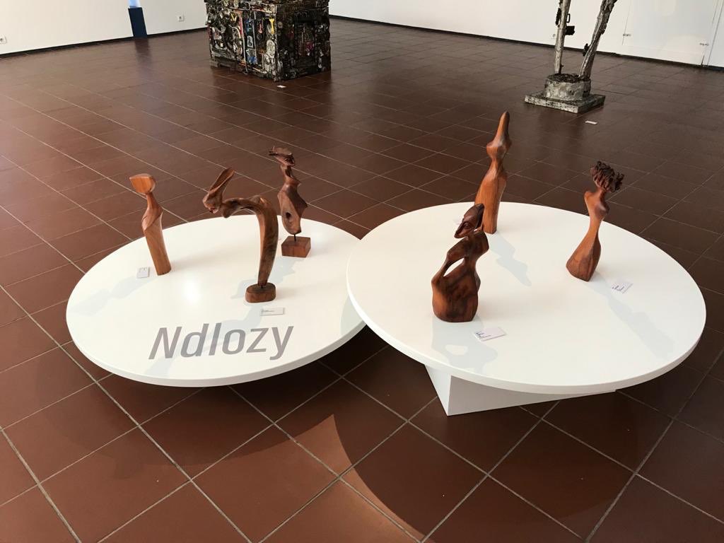 izzo_d's tweet image. Plus que quelques jours pour aller voir la très belle exposition collective d’artistes mozambicains 🇲🇿 au @CCFMoz 👍🏻😊

Faltam apenas alguns dias para ir ver a fantástica exposição coletiva de artistas moçambicanos no #CCFM ⤵️