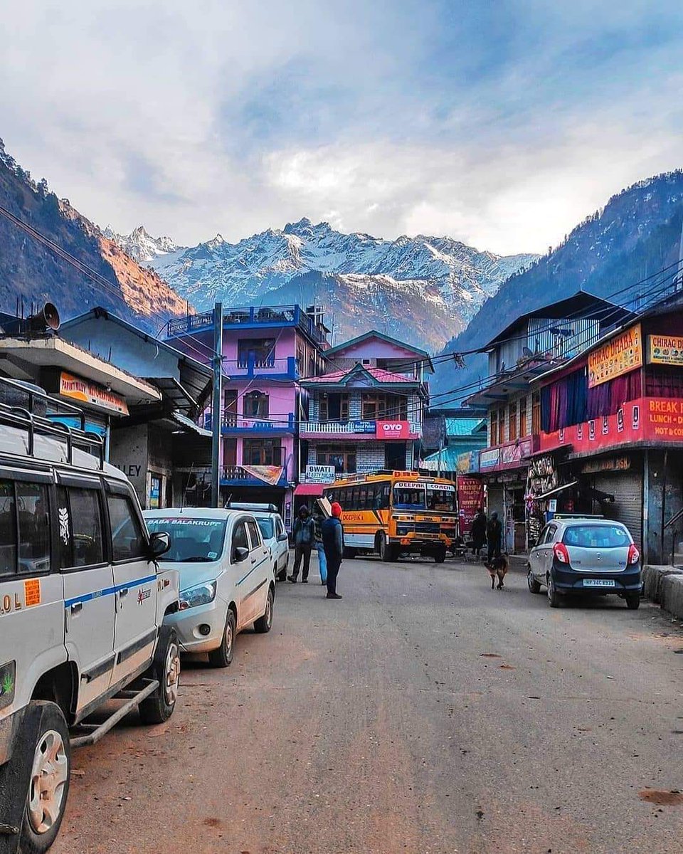 The Gateway of Parvati Valley !!
Kasol
.

#kheerganga #kasol #himachal #parvativalley #himachalpradesh #tosh #malana #india #manali #himalayas #mountains #pahadidotcom #kullu #travel #kheergangatrek #indianstoners #trekking #shimla #manikaran #himachalgram #kasoldiaries #nature #