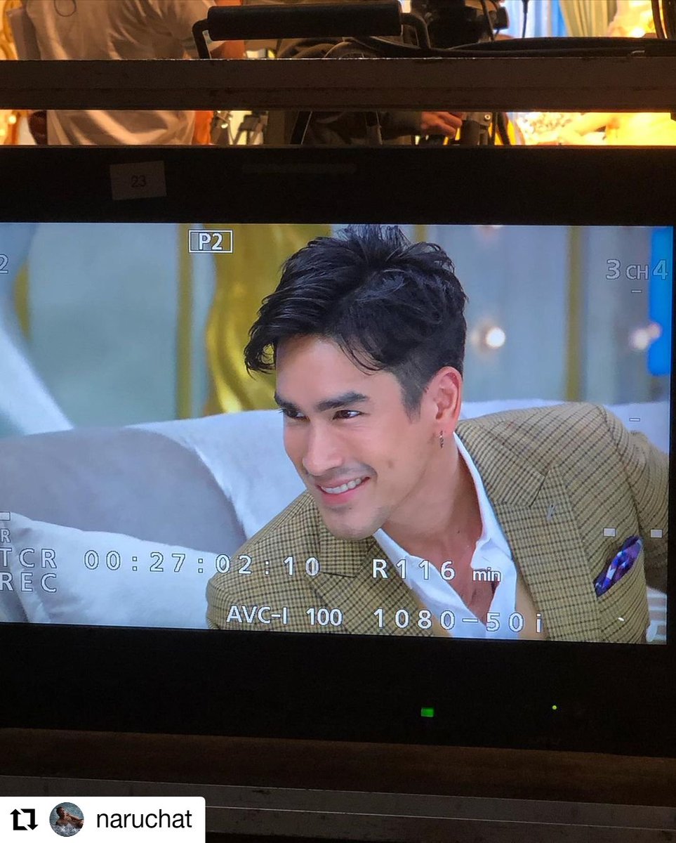 kan_siri1794's tweet photo. แฟนพี่ญ่าหล่อจริงๆ หล่อทุกบุคทุกอารมย์ทุกมุม ❤🐻🐰
#naruchat
• • • • • •
👑ทุกอิริยาบทความหล่อของคนหล่อลวง👑 #kugimiyas  #keaw_jung  #mstyledbyzin 💄💄💄 #nadech #nadechyaya #ณเดชน์ญาญ่า️ https://t.co/eTYNOtxZpZ