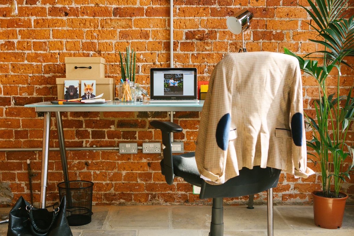 Castleton_Mill's tweet image. We have some space available in our coworking studio! If you fancy coming to see the space, just drop us a message. It's £180+VAT/month for a full-time desk and £90+VAT/month for a part-time desk!