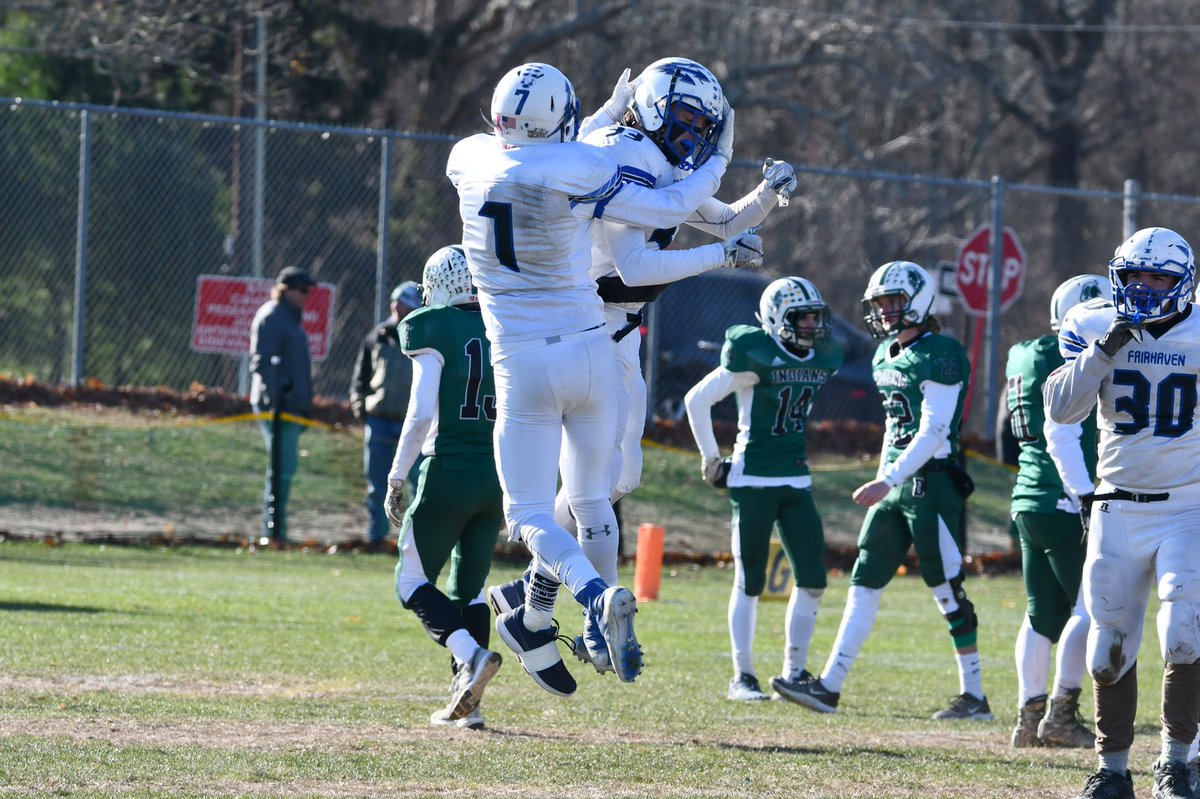 dreeskiandre's tweet photo. @kstone06 @FairhavenAD @DartmouthHS @newftbj @MHSFCA4 2018 photos @ Dartmouth https://t.co/34sUm49tUD