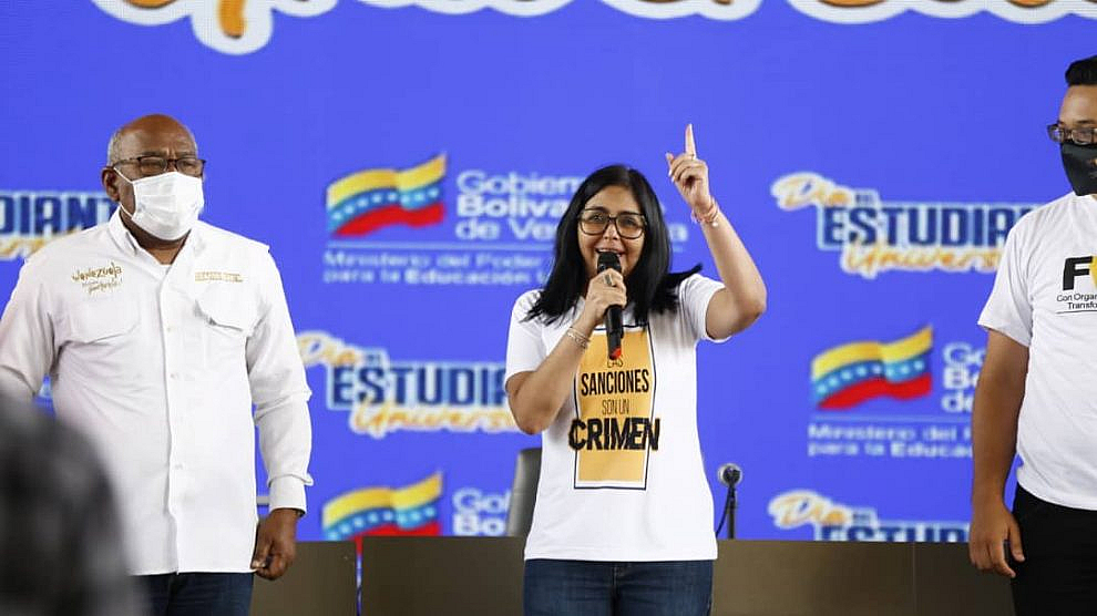 #Conoce ||Ley Antibloqueo ofrece oportunidades a la juventud para consolidar la Venezuela Potencia, así lo expresó la vicepresidenta Ejecutiva de la República, @drodriven2 , durante el acto por el Día del Estudiante Universitario. #PuebloValienteYDigno