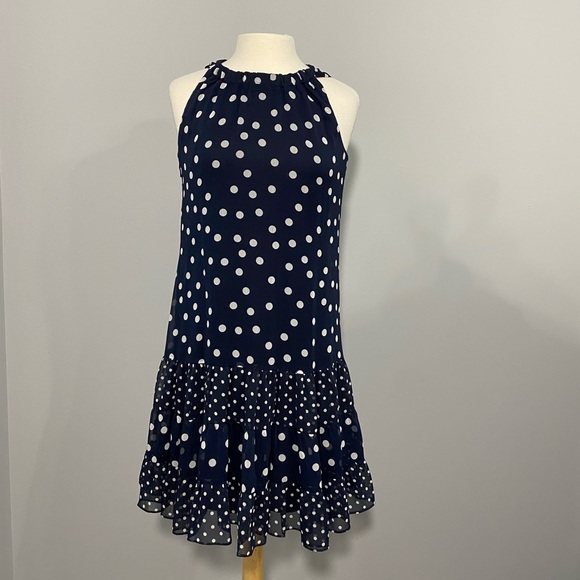 JamiePo21592943's tweet photo. So good I had to share! Check out all the items I'm loving on @Poshmarkapp #poshmark #fashion #style #shopmycloset #adidasbystellamccartney #toms #msk: https://t.co/sG15wfqYqq https://t.co/FuvmwfQYOQ