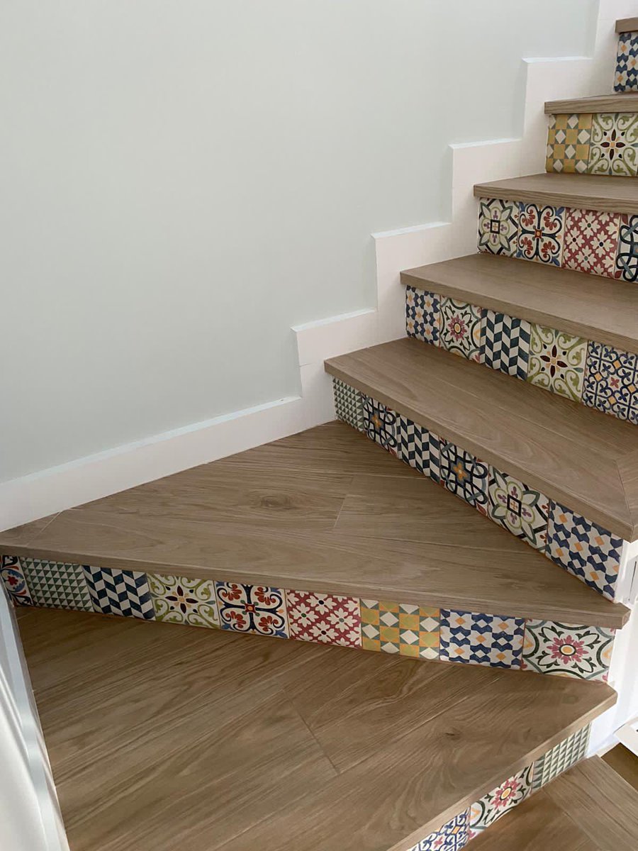 banyarte's tweet photo. Reforma Integral Río Tinto

Hoy os dejamos imágenes de escalera, el resultado... ESPECTACULAR 

Gracias @abrahammarquezvera y @rocioliva_  por las fotos y confianza en nosotros 

#escalera #peldaños #tabica #hidraulico #wood #porcelaintile #mainzu 

https://t.co/KVVelDFaPI https://t.co/koL2UbIKlc