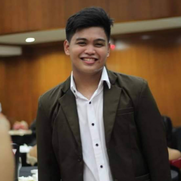 John_Brixsen's tweet photo. Come hangout with me > pk support po on #BIGOLIVE https://t.co/vxdQYc7tqS https://t.co/AY9Q10jQnM