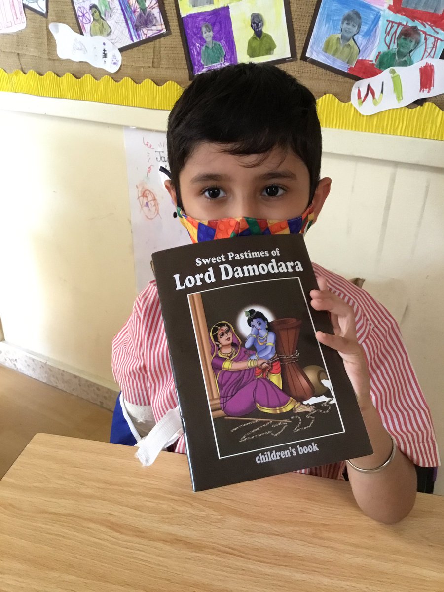 DESSyear2's tweet photo. Some more wonderful #DESSyear2yellow children sharing stories and information about where they are from 🌍@DESSsocials #DESSsocialstudiesweek #CelebratingDifferences https://t.co/e6PGcizD1F