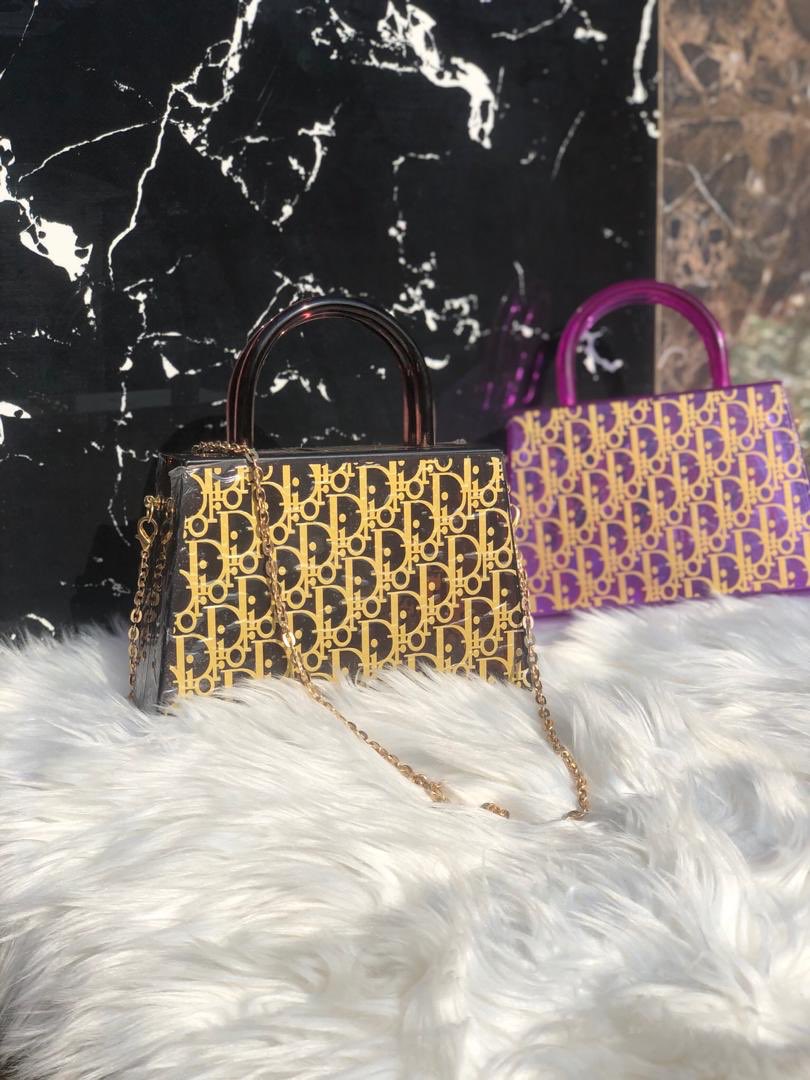 chrissy_bags's tweet image. Super Classy and Stylish✨😻
Available now
Price:8500naira
Delivery Nationwide(charges apply)

#MoMoAgent #HG2GiveAways #hg2talks #tuesdayvibe #tuesdaymotivations #BlackFriday #UnpredictableErica Gowon abacha Nigeria