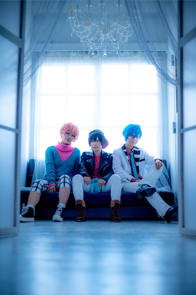 xx_excross's tweet photo. 素敵な3日間をありがとうございましたー！😊✨

B-project
金城 剛士：そうじゅ
阿修 悠太：がろ
愛染 健十：ヒビキ

Photo：田中雄介
（敬称略） https://t.co/jchVSi26lu