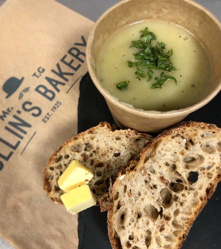 Pullins_Bakery's tweet photo. Warm yourself up today with our Homemade Leek & Potato Soup and artisan bread for dipping.
#winteriscoming❄️ #pullinsbakery #soupweather #breadandsoup https://t.co/yfdGefRYeW