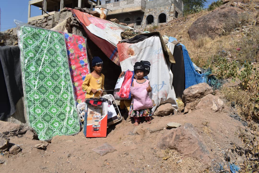 shakilmalji1's tweet photo. Delivery of winter warmth to those most in need #yemen #winter #warmth #bringwarmth #charity #abdullahaiduk #muftimenk #ambassador https://t.co/Gujx0rXUbq