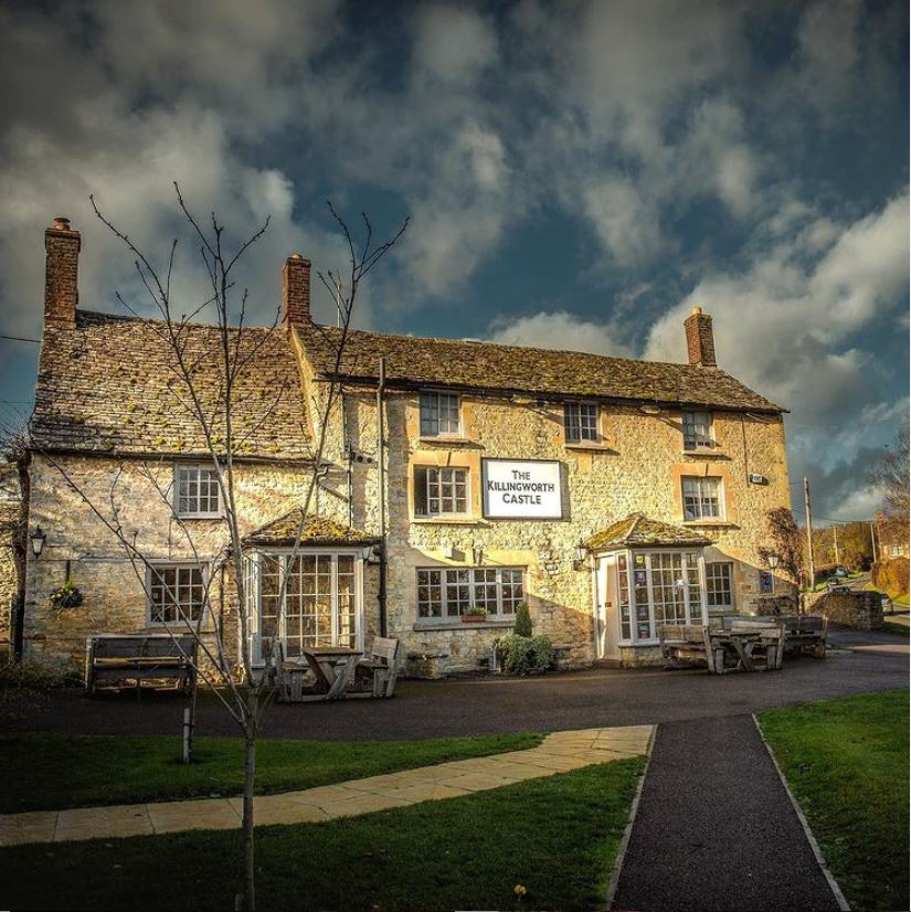 The <a href="/thekillingworth/">Killingworth Castle</a> Castle in Wootton just outside Woodstock was built in 1637, now a pub with excellent food and rooms. It probably started life as a farmhouse and later became an inn as brewing beer was a common method of extra income for a farmer.